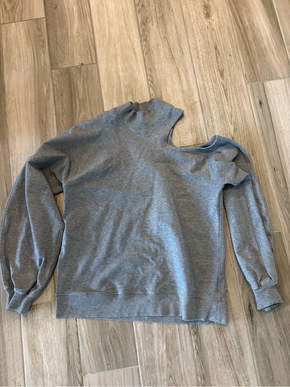 lululemon crewneck